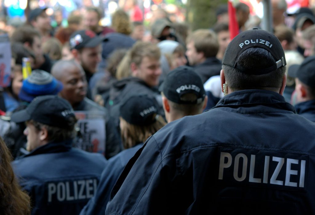 Symbolbild: Polizei im Einsatz