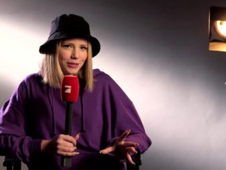 Julia P.: „Ich stehe auf Männer und Frauen“