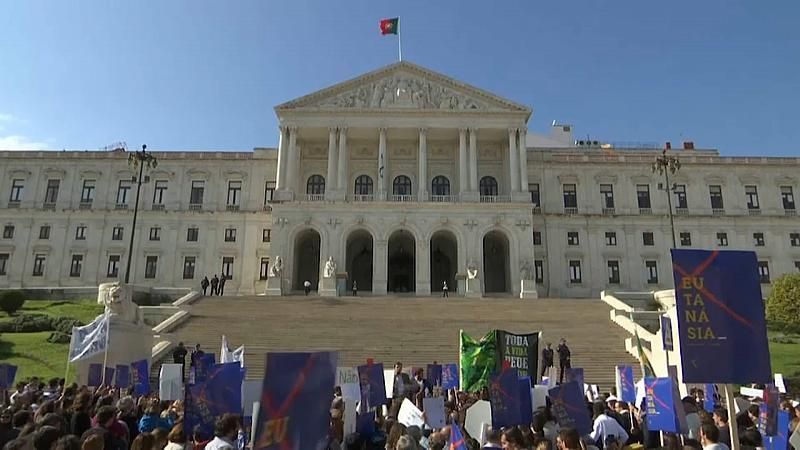 portugal_legalisierung_sterbehilfe_parlament_gesetz