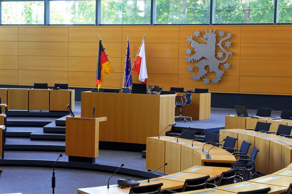 Plenarsaal des Thüringer Landtags - Bild: Gerd Seidel / Rob Irgendwer [CC BY-SA 3.0 DE]