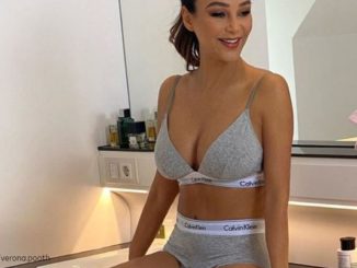 Verona Pooth: Bad-Foto in knapper Unterwäsche