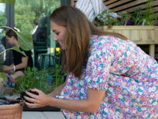 Herzogin Kate packt beim Gärtnern mit an