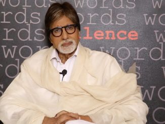 Bollywood-Megastar Amitabh Bachchan verlässt nach Corona-Infektion Krankenhaus