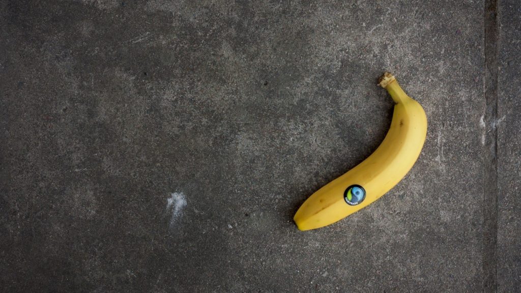 Symbolbild: Fair Trade Banane mit Siegel