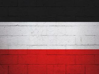 Bremens Innensenator Mäurer fordert bundesweites Verbot von Reichskriegsflaggen