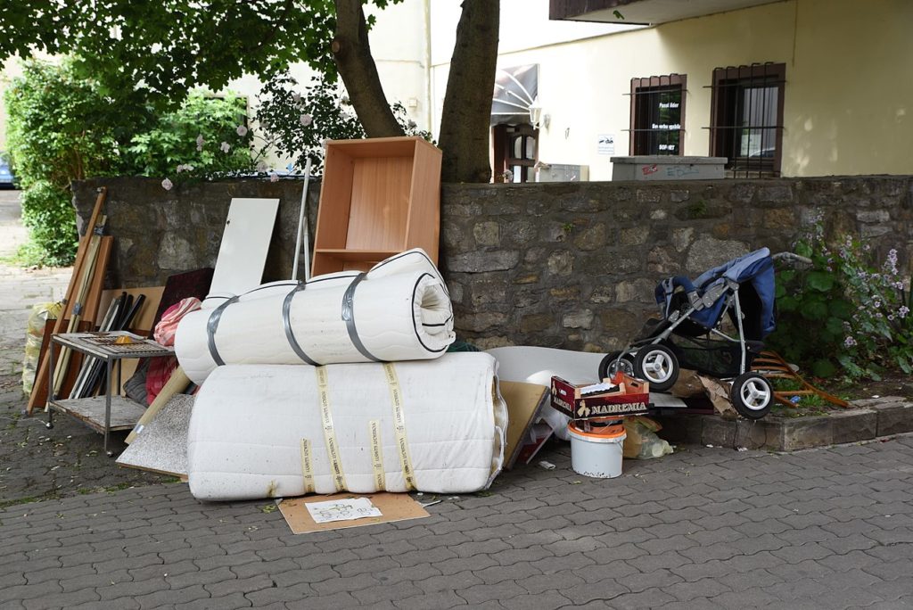 Verbraucherschützer warnen vor zwielichtigen Sperrmüllentsorgern