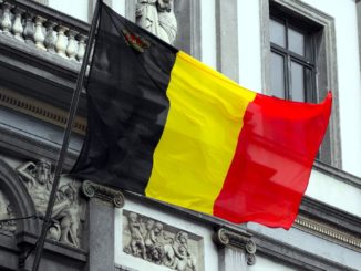 Rund tausend Menschen protestieren in Lüttich gegen verschärfte Corona-Maßnahmen