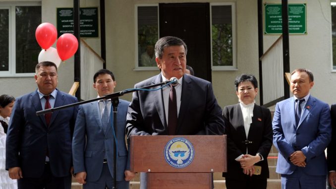 Sooronbai Dscheenbekow - Bild: gov.kg