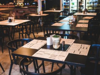 Gastgewerbe schon vor November-Lockdown mit heftigem Umsatzeinbruch