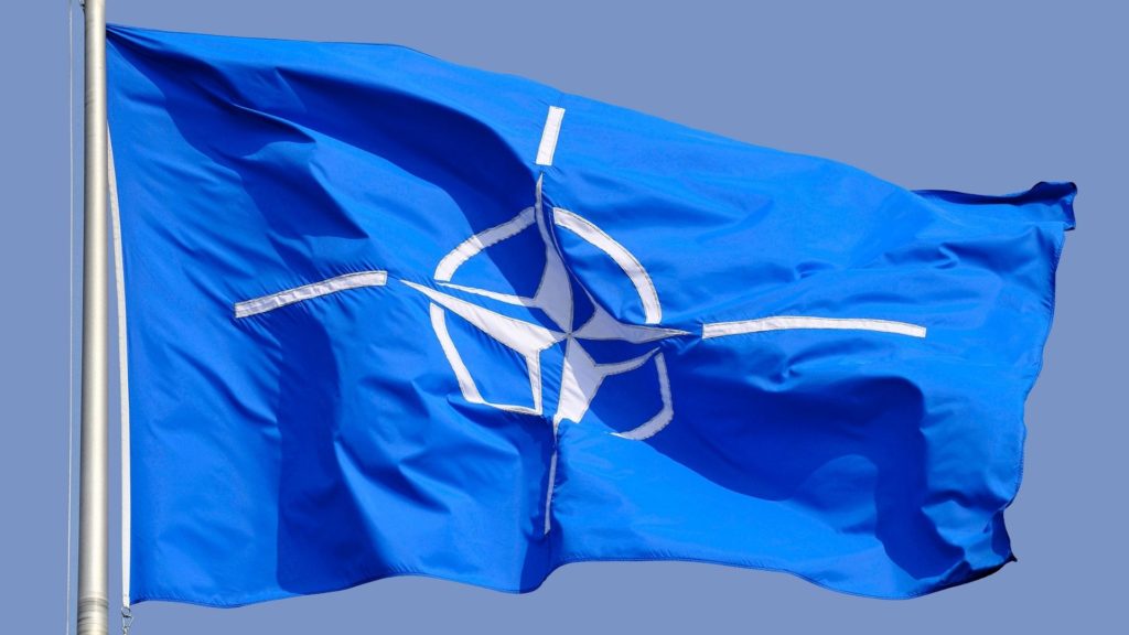 Flagge der Nato