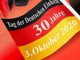 Bundestag debattiert über 30 Jahre Deutsche Einheit