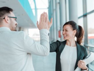 44 Prozent der Beschäftigten arbeiten mindestens zehn Jahre bei ihrer Firma