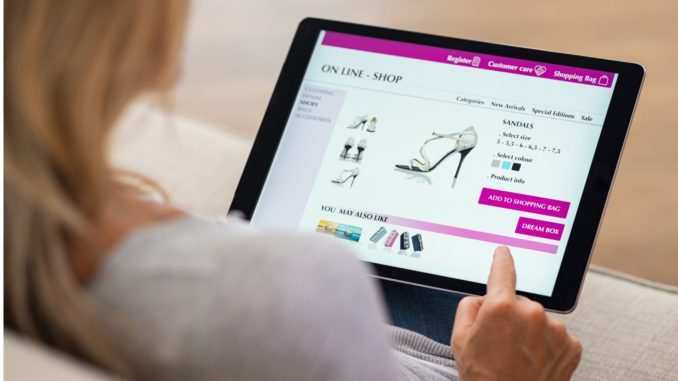 Symbolbild: Online shoppen