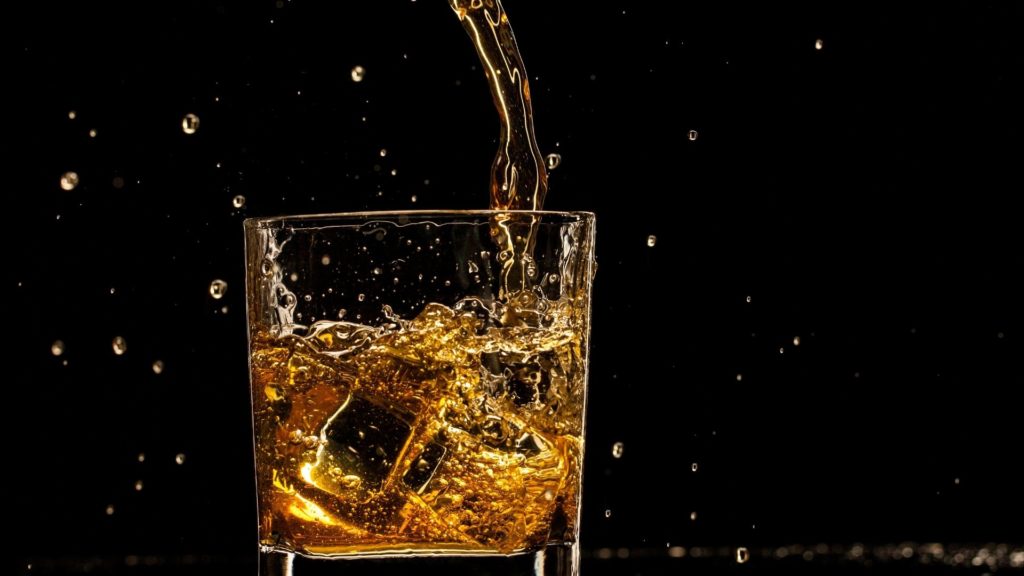 Symbolbild: Glas Whiskey