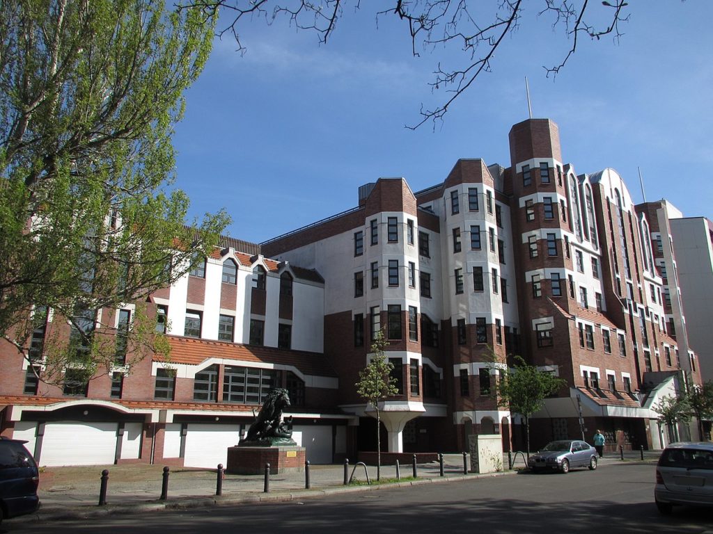 Prozess um berüchtigten Mieter vor Berliner Amtsgericht begonnen