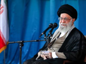 Irans geistliches Oberhaupt spottet über US-Präsidentschaftswahl