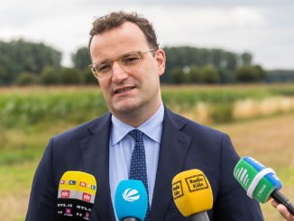 Spahn will bei EU auf raschen Liefervertrag für Corona-Impfstoff dringen