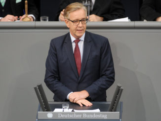 Linken-Fraktionschef Bartsch gegen pauschale bundesweite Ausgangssperren