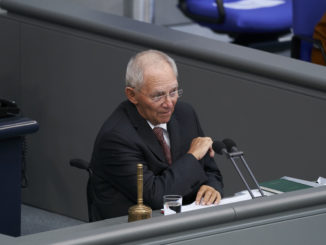 Schäuble hält Streit über Privilegien für Corona-Geimpfte für unangebracht