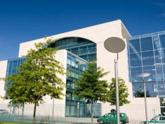 Bundeskabinett billigt Maßnahmenpaket gegen Rassismus und Rechtsextremismus