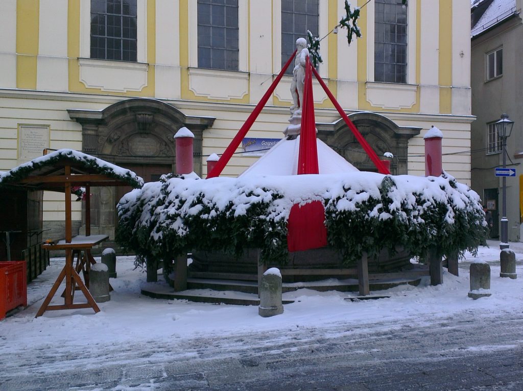 Dieb zerstört Kerze am größten Adventskranz der Welt im Allgäu