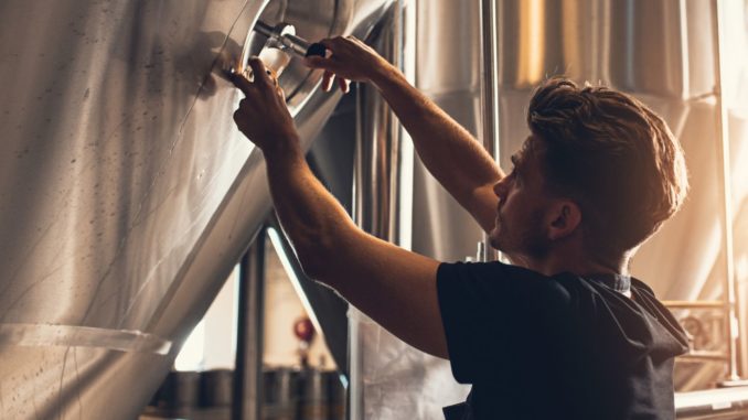 Mitarbeiter einer Brauerei