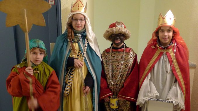 Sternsinger - Bild: James Steakley, CC BY-SA 3.0, via Wikimedia Commons