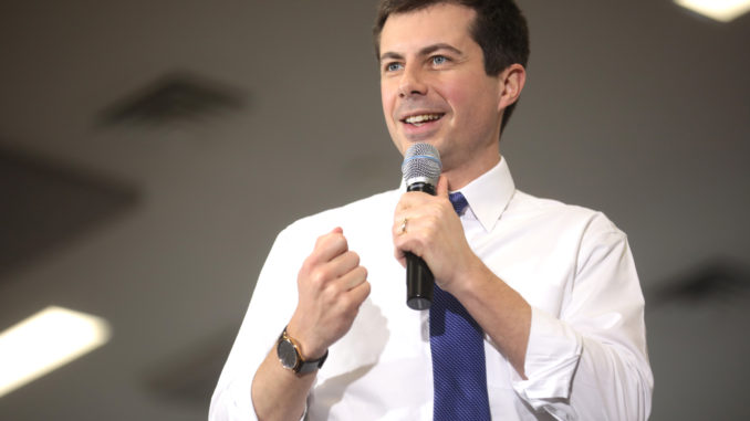 Pete Buttigieg - Bild: Gage Skidmore from Surprise, AZ, United States of America, CC BY-SA 2.0, via Wikimedia Commons