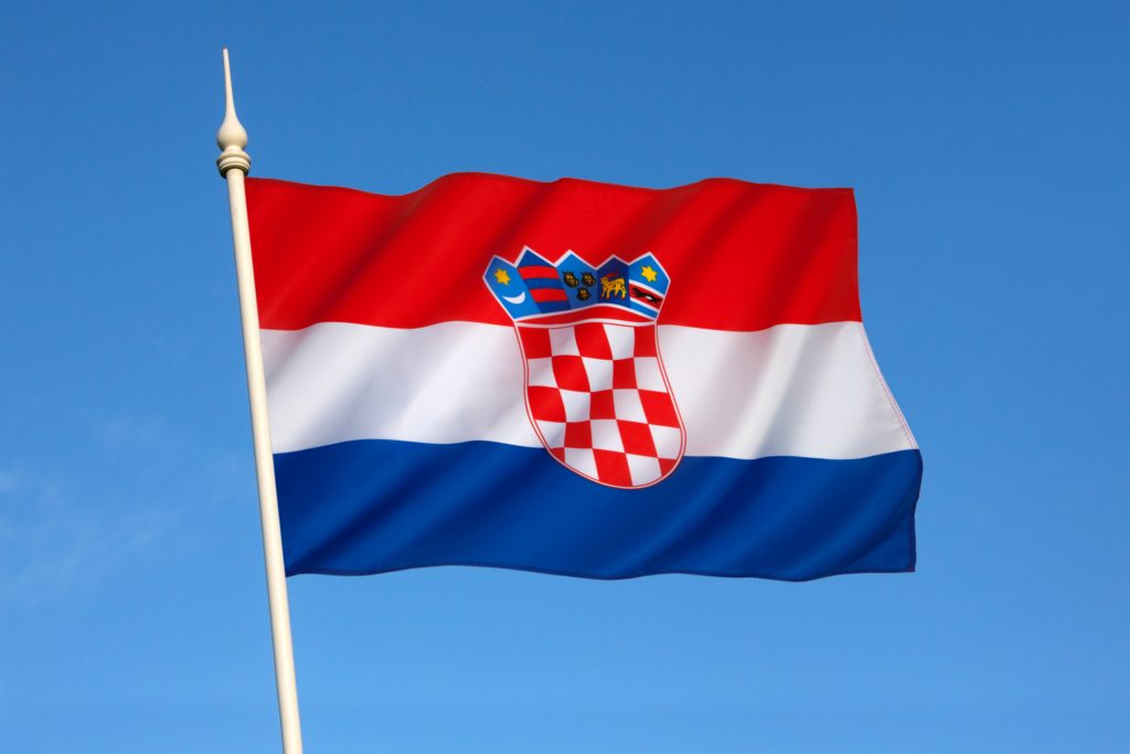 Kroatische Flagge - Bild: SteveAllenPhoto via Twenty20