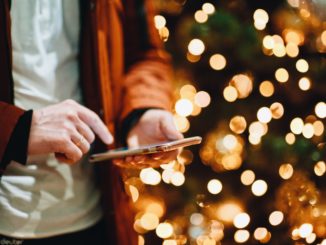 Bitkom: Sechs von zehn Beschäftigten im Weihnachtsurlaub dienstlich erreichbar