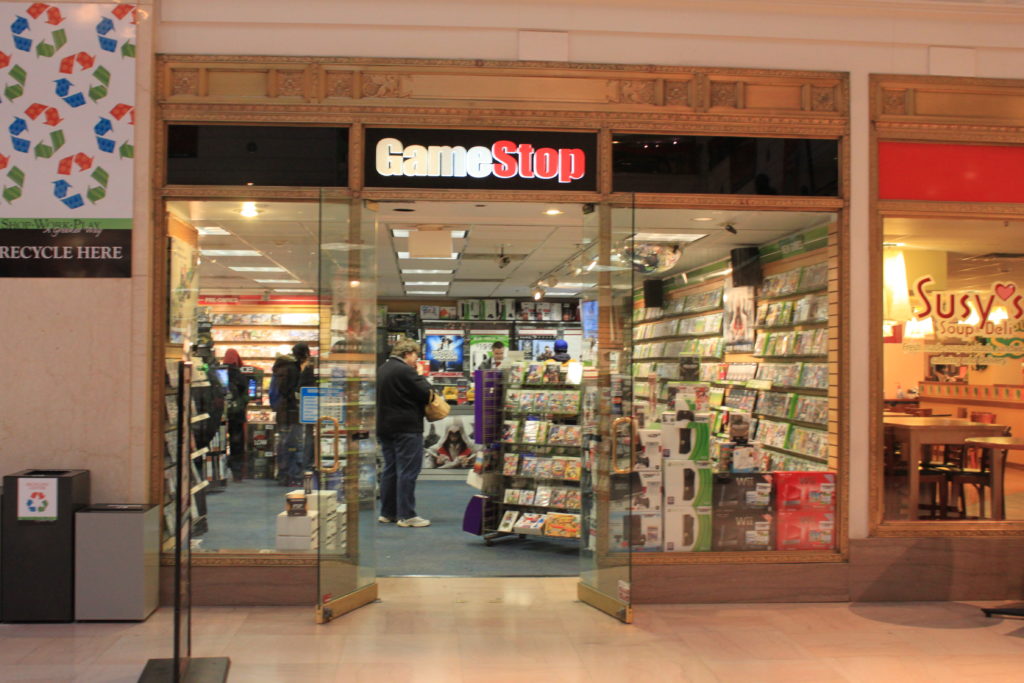 GameStop-Filiale - Bild: Dwight Burdette, CC BY 3.0, via Wikimedia Commons