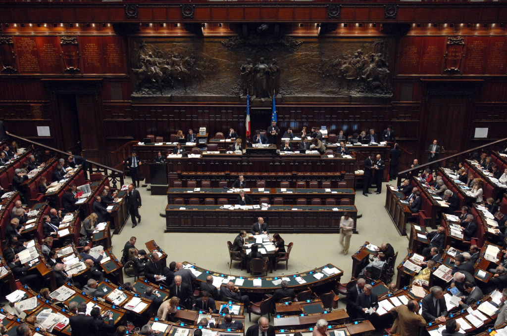 Archivbild: Italienische Abgeordnetenkammer - Bild: https://www.flickr.com/photos/mauriziolupi/, CC BY 2.0, via Wikimedia Commons