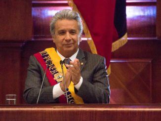 Flugzeug von Ecuadors Präsident Moreno muss Notlandung in Washington machen