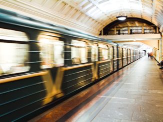 Moskauer U-Bahnen werden erstmals von Frauen gesteuert