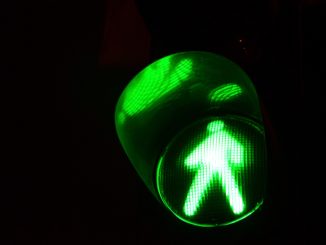 Berliner Abgeordnetenhaus beschließt bundesweit erstes Fußgängergesetz