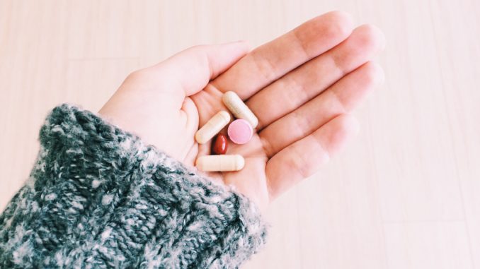 Verschiedene Medikamente - Bild: LinaVeresk via Twenty20