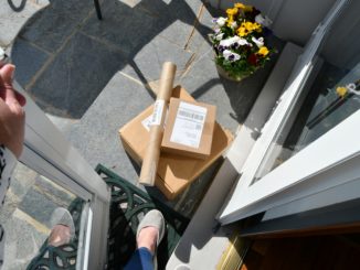 Balkon oder Mülltonne: Jeder Dritte ärgert sich über Paket an ungewöhnlichem Ort