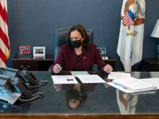 Harris und Macron beraten über Kampf gegen Klimawandel und Corona