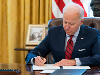 US-Präsident Biden hebt Mindestlohn für Vertragsarbeiter der Regierung an