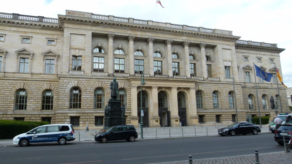 Abgeordnetenhaus Berlin - Bild: Dr. Bernd Gross, CC BY-SA 4.0, via Wikimedia Commons