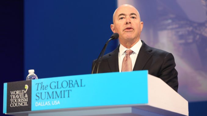 Alejandro Mayorkas - Bild: World Travel & Tourism Council, CC BY 2.0, via Wikimedia Commons