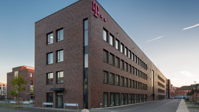 Deutsche Telekom - Bild: ChristianSchd, CC BY-SA 4.0, via Wikimedia Commons