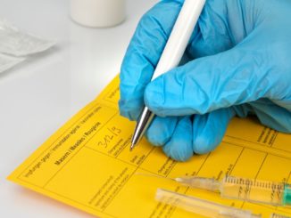 Gesundheitsministerium schreibt Entwicklung von Corona-Impfnachweis aus