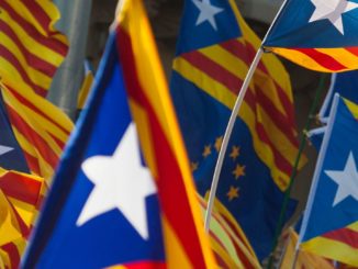 Unabhängigkeitsbefürworter bauen Mehrheit bei Regionalwahl in Katalonien aus