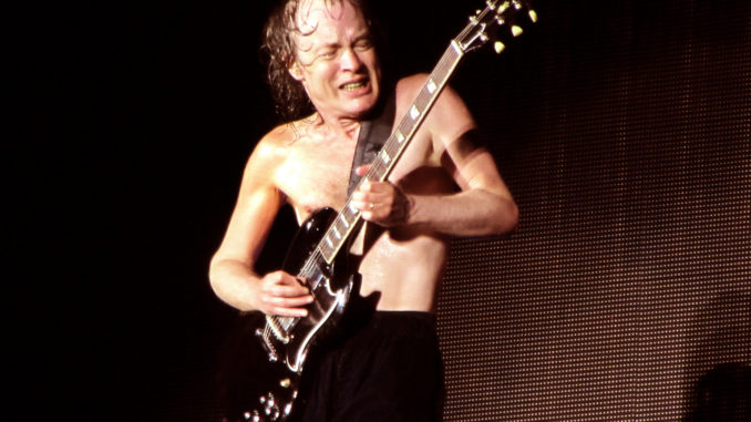 Angus Young - Bild: Ed Vill/CC BY 2.0