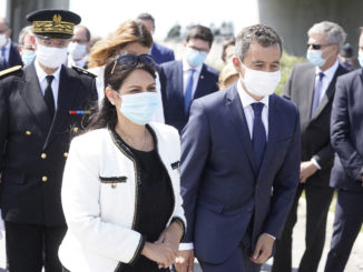 Frankreichs Innenminister mit mutmaßlichem Vergewaltigungs-Opfer konfrontiert