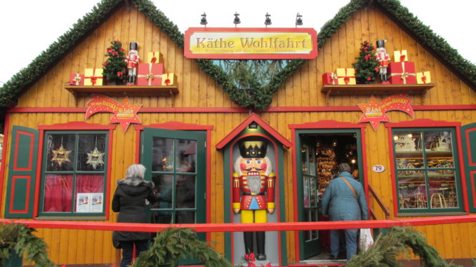 Käthe Wohlfahrt - Bild: Baden de, CC BY 3.0, via Wikimedia Commons