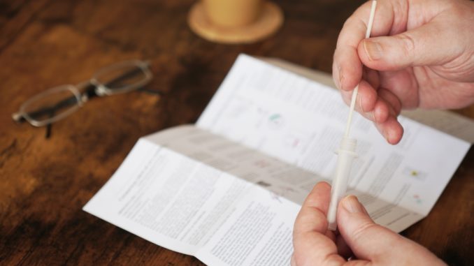 Corona-Selbsttest - Bild: axel.bueckert via Twenty20