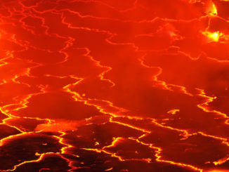 Zehntausende Menschen fliehen aus Angst vor weiterem Vulkanausbruch aus Goma