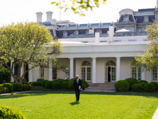 Biden legt sechs Billionen Dollar schweren Haushaltsentwurf für 2022 vor